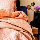 Alma Sengetæppe - Grå el. Sand 240x260