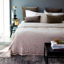 Mellow Sengetæppe m/ frynser - Sand 240x260